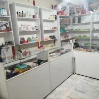 میز پیشخوان و ویترین