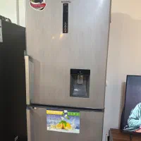 یخچال با فریزیر رنگ سیلور