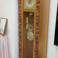 ساعت ایستاده بسیارزیبا