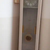 ساعت کنار سالنی