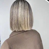 مدل جهت تکمیل آلبوم کاری