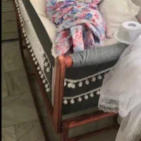 تخت نوزاد الاکلنگی