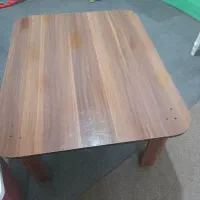 میز چوبی