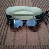 عینک افتابی همراه با کیف عینک