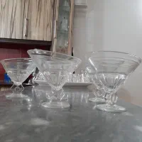 بستنی خوری