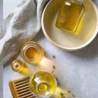 روغن تراپی برای درمان پوست سر و مو