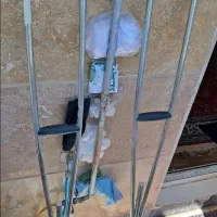 عصا زیر بغل بزرگسال