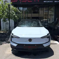 ولوو ex30