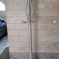 جالباسی ایستاده