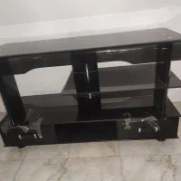 میز زیر تلویزیون