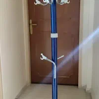 چوب لباسی ایستاده