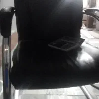 صندلی نشستن اهنی سالم