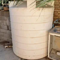 تعدادی وسایل تانکر و بخاری و صندلی