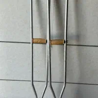 عصا زیر بغل