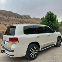 لندکروز v8 2019 گذر بدون رنگ