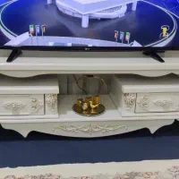 میز تلویزیون سفید