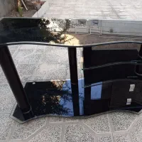 میز تلوزیون شیشه ای