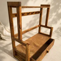 استند چوبی