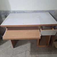 میز کامپیوتر