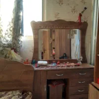 میز و اینه مناسب برای ارایشگاه و منزل