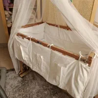 تخت کنار مادر. گهواره.تخت گهواره ای.سیسمونی