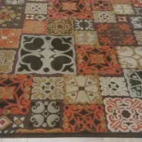 فرش فانتزی و یک قالیچه گلیم