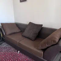 مبل ۷ نفره پایه استیل در حد نو