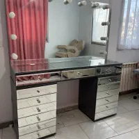 میز میکاپ،ست پدیکور،صندلی سرشور،استند لاک استیل