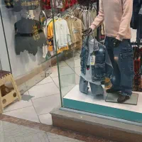 فروش لباس بچه گانه بخاطر جمع کردن مغازه