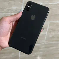 ایفون XS