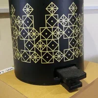 سطل زباله پدال دار ۳ لیتری نو