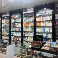 دکور و ویترین مغازه