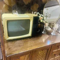 تلوزیون قدیمی آباژور گردسوز