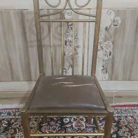 صندلی آهنی