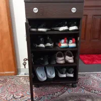 تعدادی وسایل چوبی