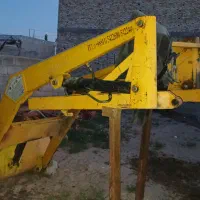 تراکتور ۲۸۵ همراه با بیل