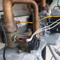 تعمیرات تخصصی پکیج و ابگرمکن دیواری