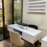اجاره میز ناخن،تخت و صندلی اصلاح