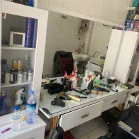 دکور ارایشگاه مردانه