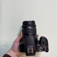 دوربین canon 250D