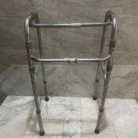 واکر تاشو بسیار تمیز