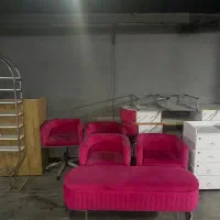 فروش  یک عدد میز ناخن و یک عدد کانتر