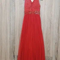 چند دست لباس مجلسی