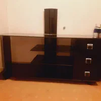 میز تلویزیون در حد نو