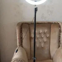 رینگ لایت به همراه سه پایه نو
