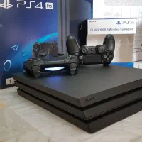 PS4 PRO 4Kدودسته با صدو سی بازی اکبنداستفاده نشده*