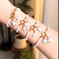 دستبند چارم در رنگبندی