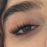 کاشت مژه