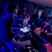 آموزش دی جی dj میکس مستر ریمیکس
