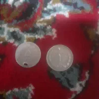 سکه ۱ریالی و۵دیناری